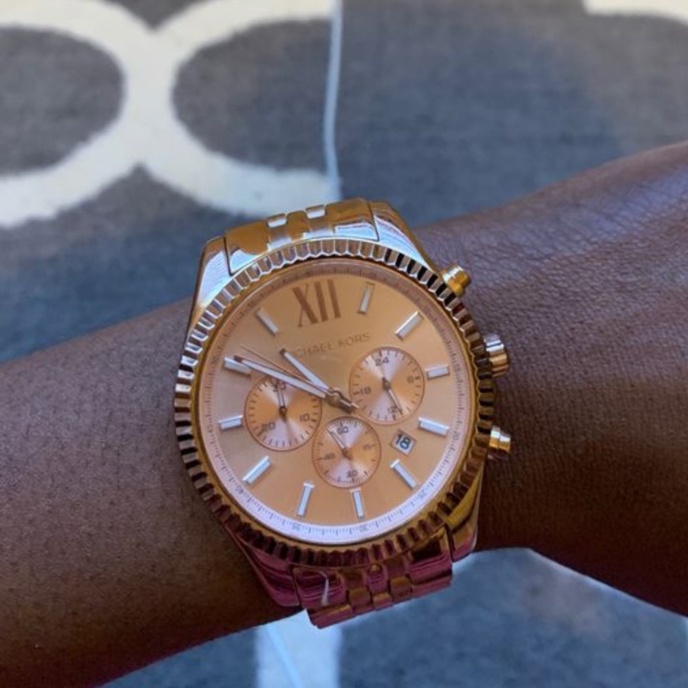 Used Michael kors rose gold